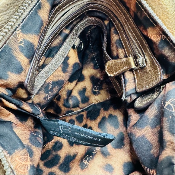 B. Makowsky Metallic Gold Crossbody Bag - Picture 14 of 16